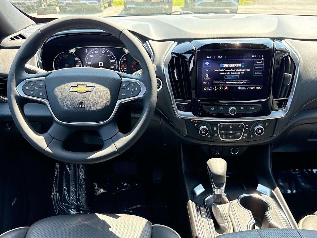 Used 2023 Chevrolet Traverse Premier SUV