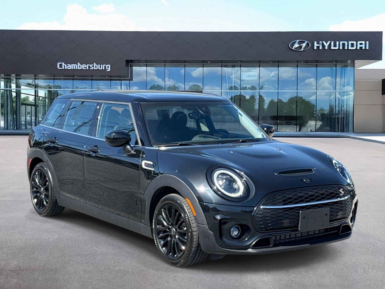 2024 MINI Clubman Cooper S ALL4's photo