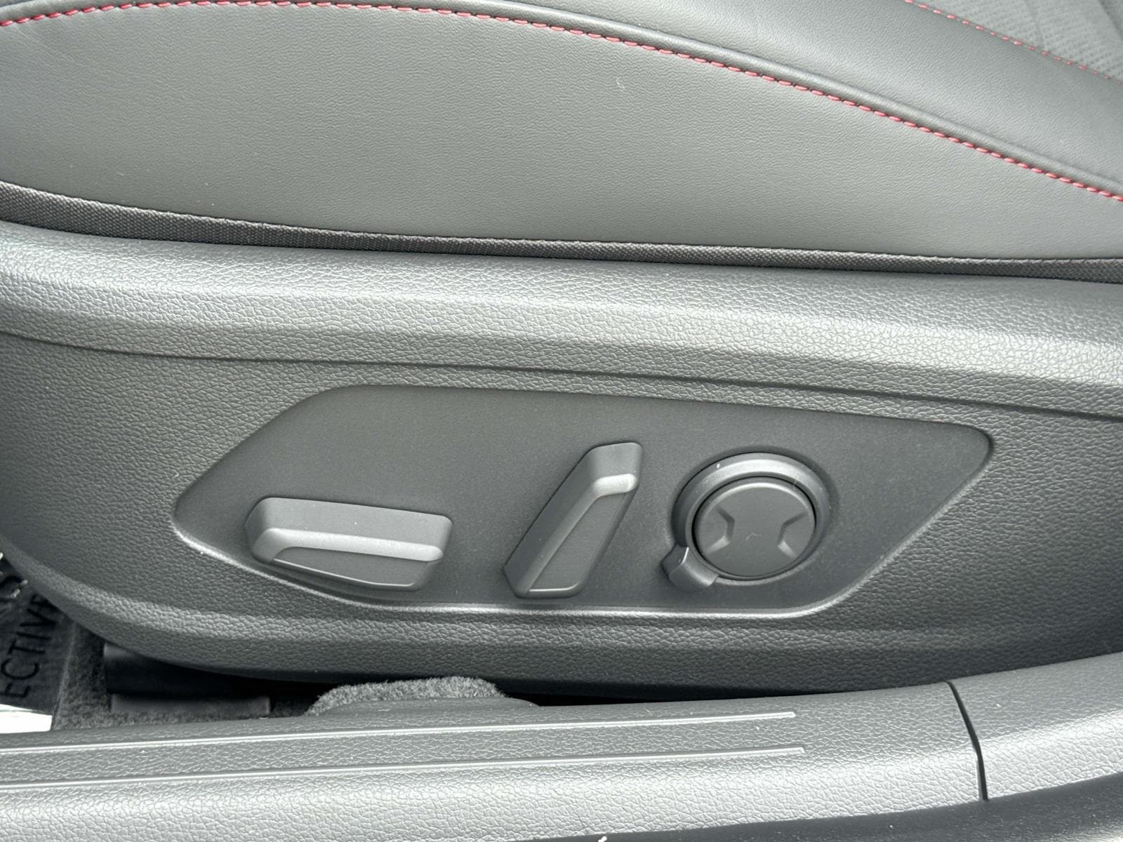 2025 Hyundai Sonata N Line - Photo 18