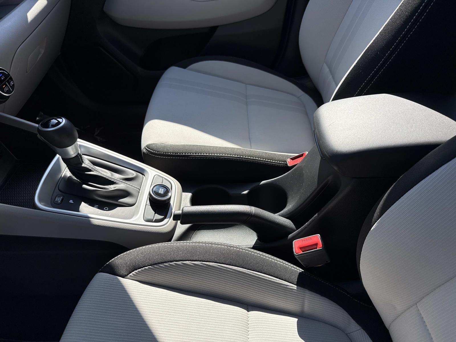 2023 Hyundai Venue SEL - Photo 16
