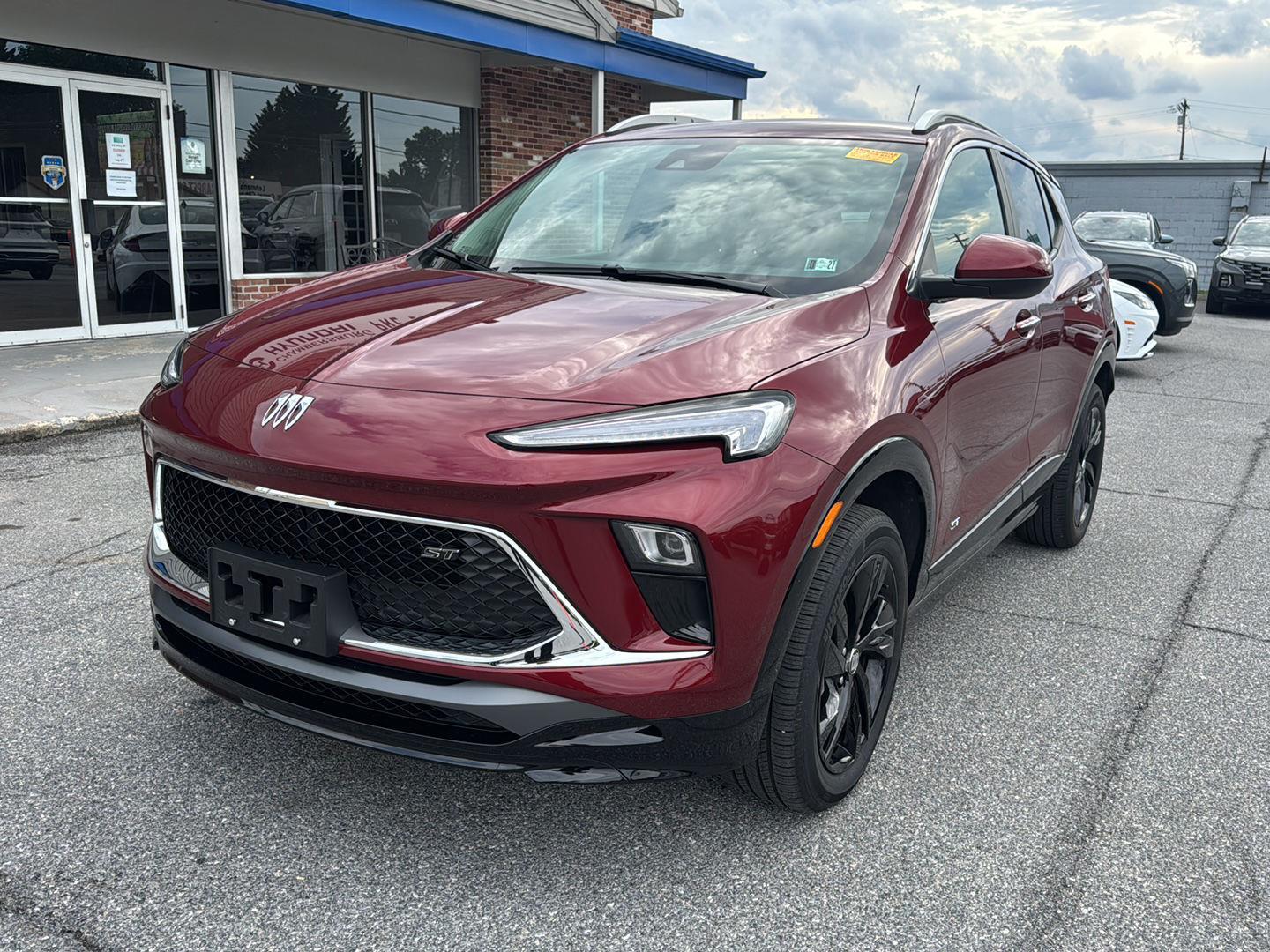 2025 Buick Encore GX Sport Touring AWD's photo