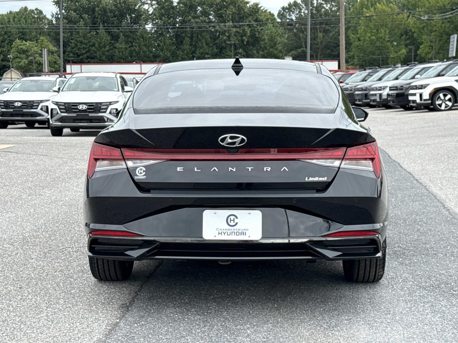 2022 Hyundai Elantra Limited - Photo 26