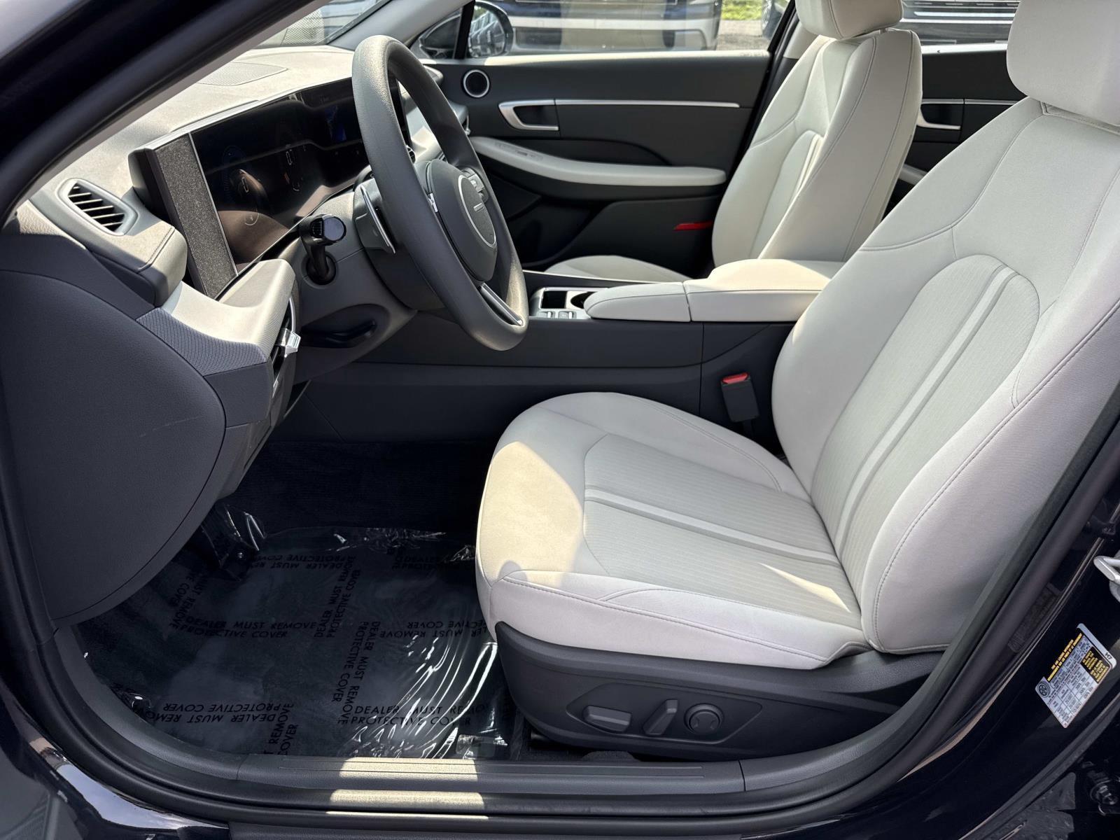 2025 Hyundai Sonata SEL - Photo 23