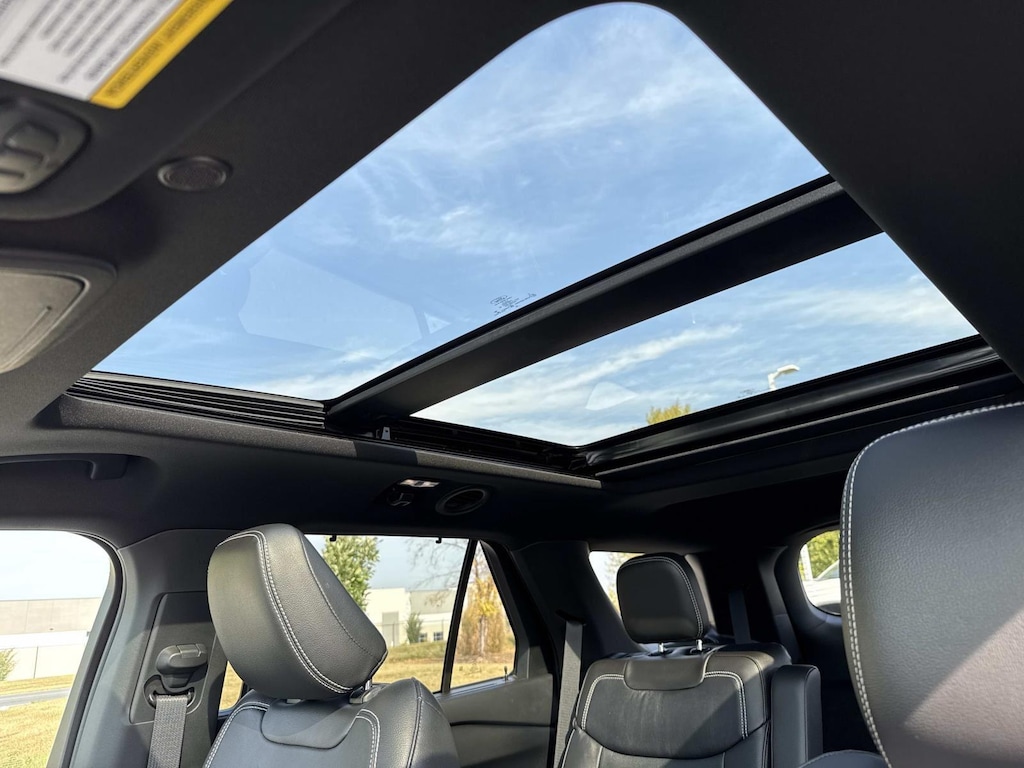 Used 2023 Ford Explorer ST SUV