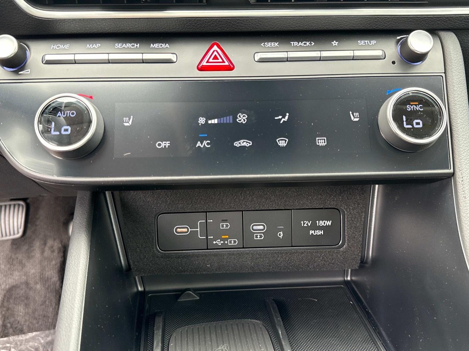 2025 Hyundai Sonata SEL - Photo 6