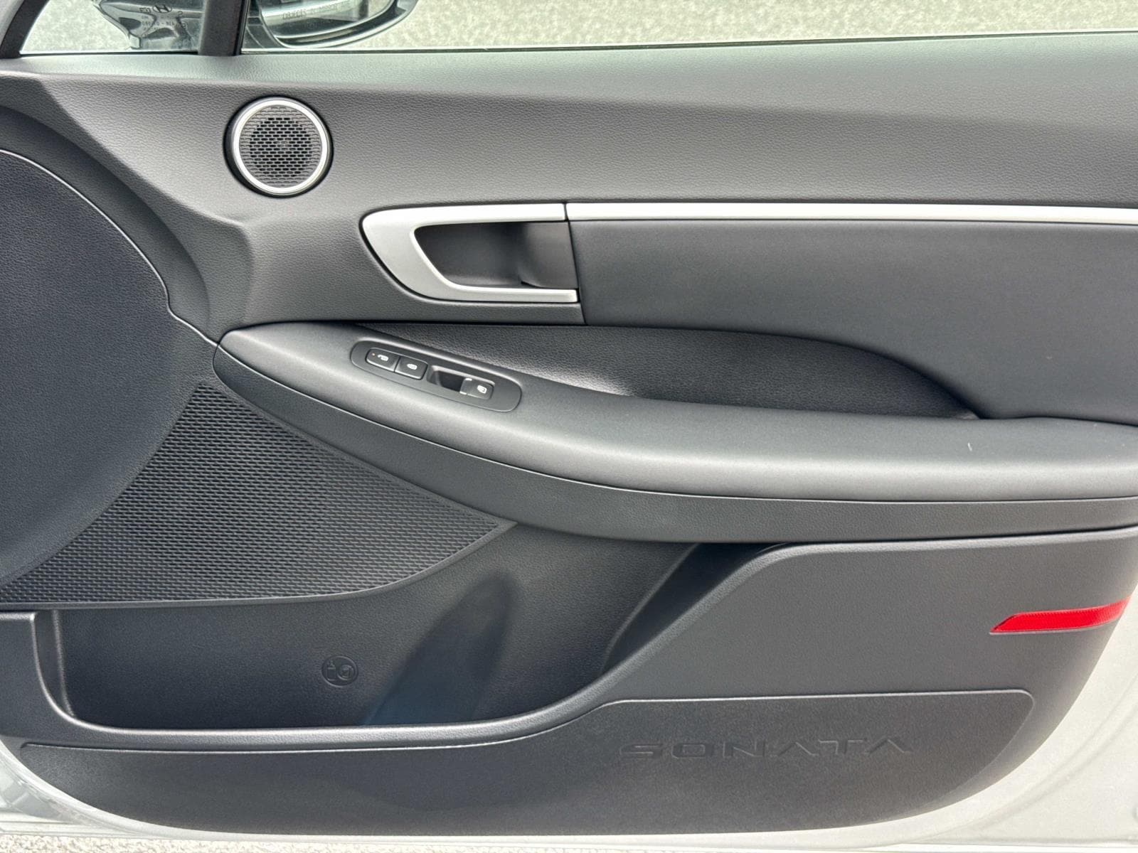 2025 Hyundai Sonata SEL - Photo 19