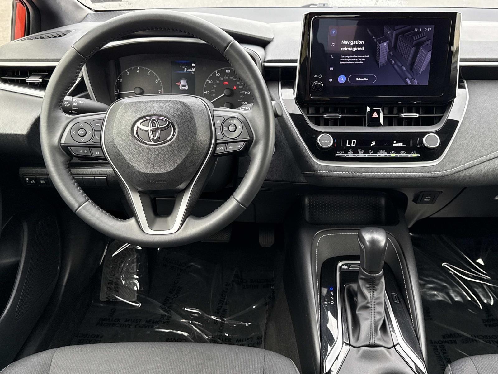 2023 Toyota Corolla Hatchback SE - Photo 4