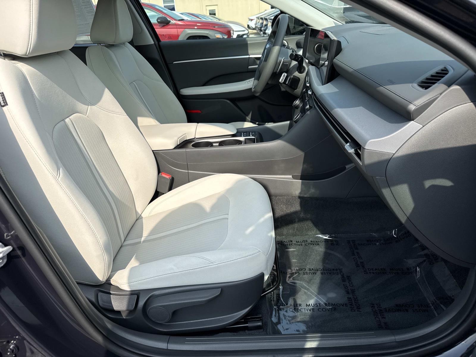 2025 Hyundai Sonata SEL - Photo 19