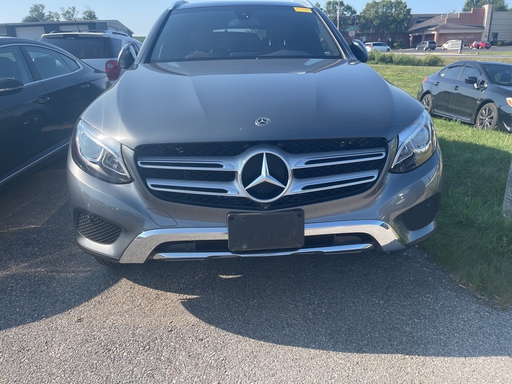 Used 2019 Mercedes-Benz GLC GLC300 with VIN WDC0G4KB8KF655700 for sale in Chambersburg, PA