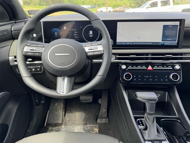 2025 Hyundai Santa Cruz Limited photo 2