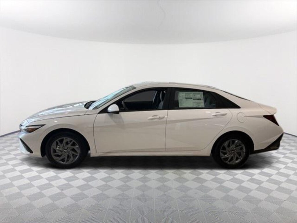 New 2024 Hyundai Elantra For Sale at Timbrook Automotive VIN