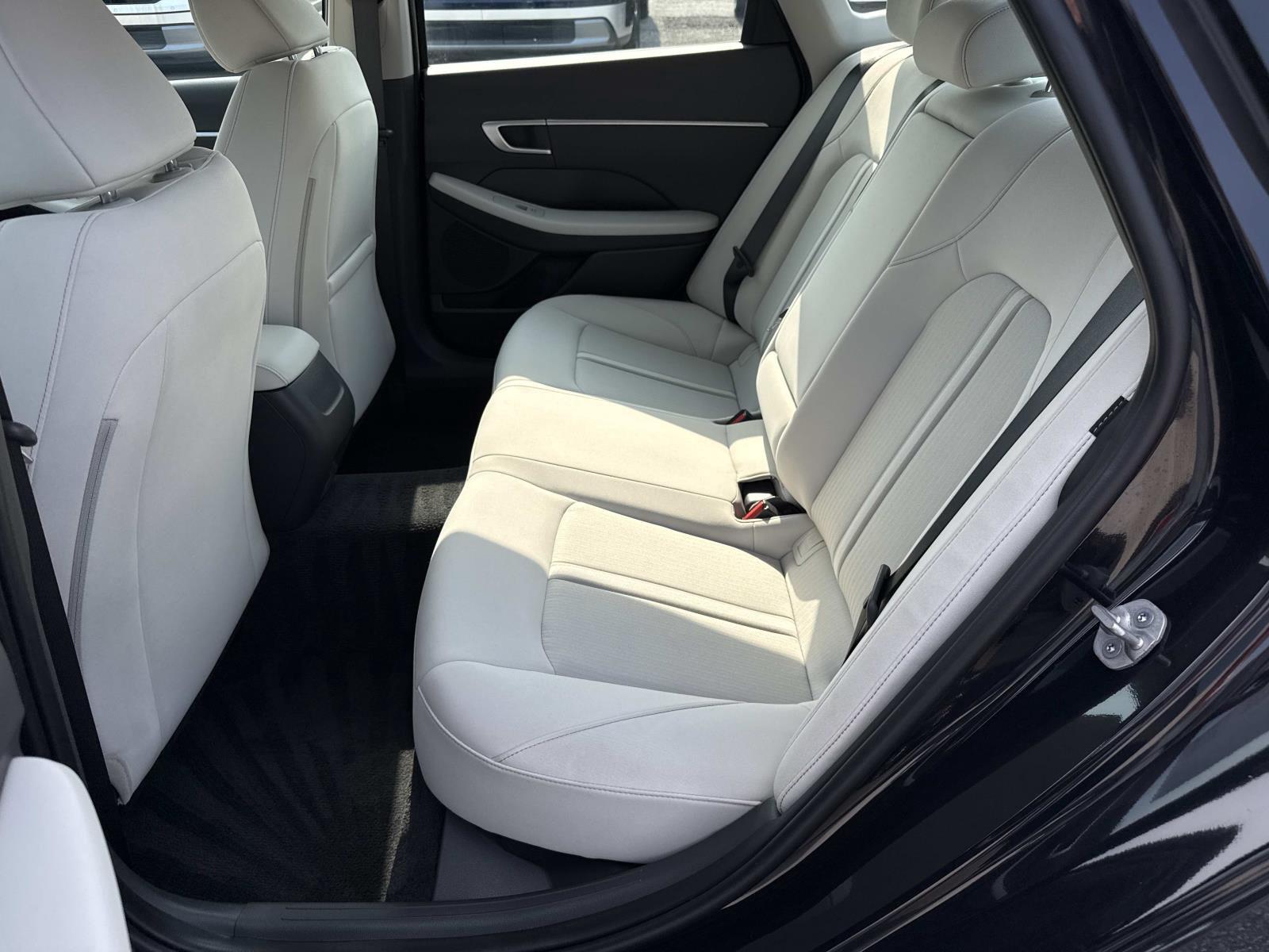 2025 Hyundai Sonata SEL - Photo 22