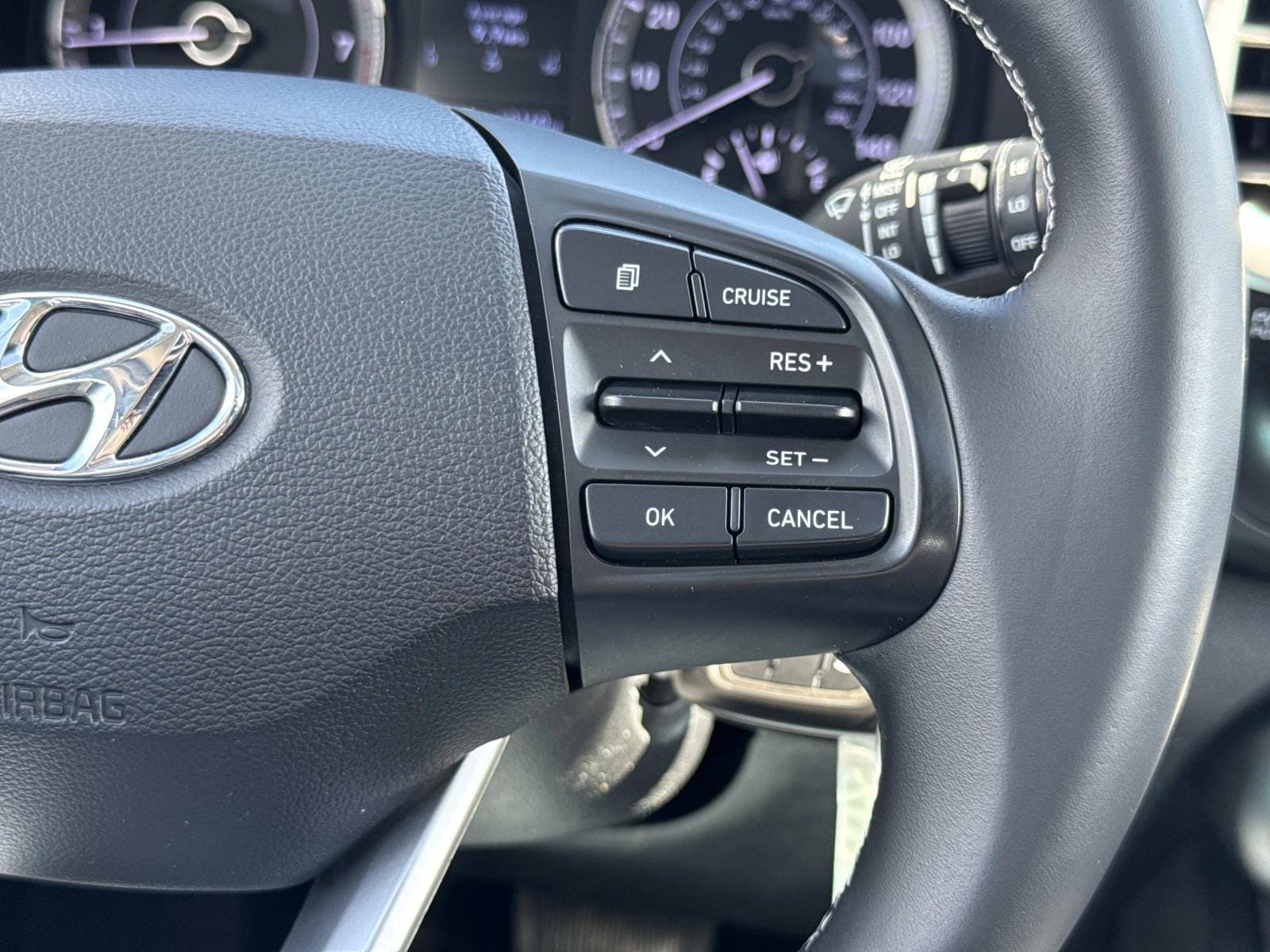 2022 Hyundai Venue SEL - Photo 9