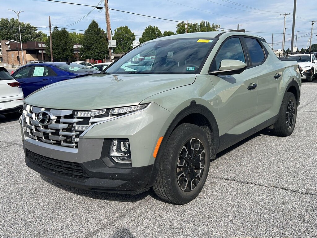 Used 2023 Hyundai Santa Cruz 2.5L SE Truck Crew Cab