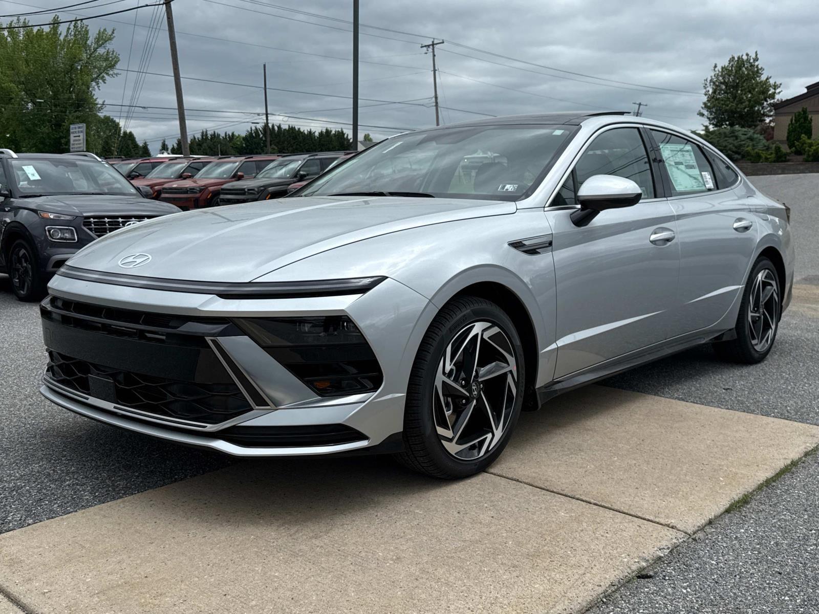 2025 Hyundai Sonata SEL - Photo 17