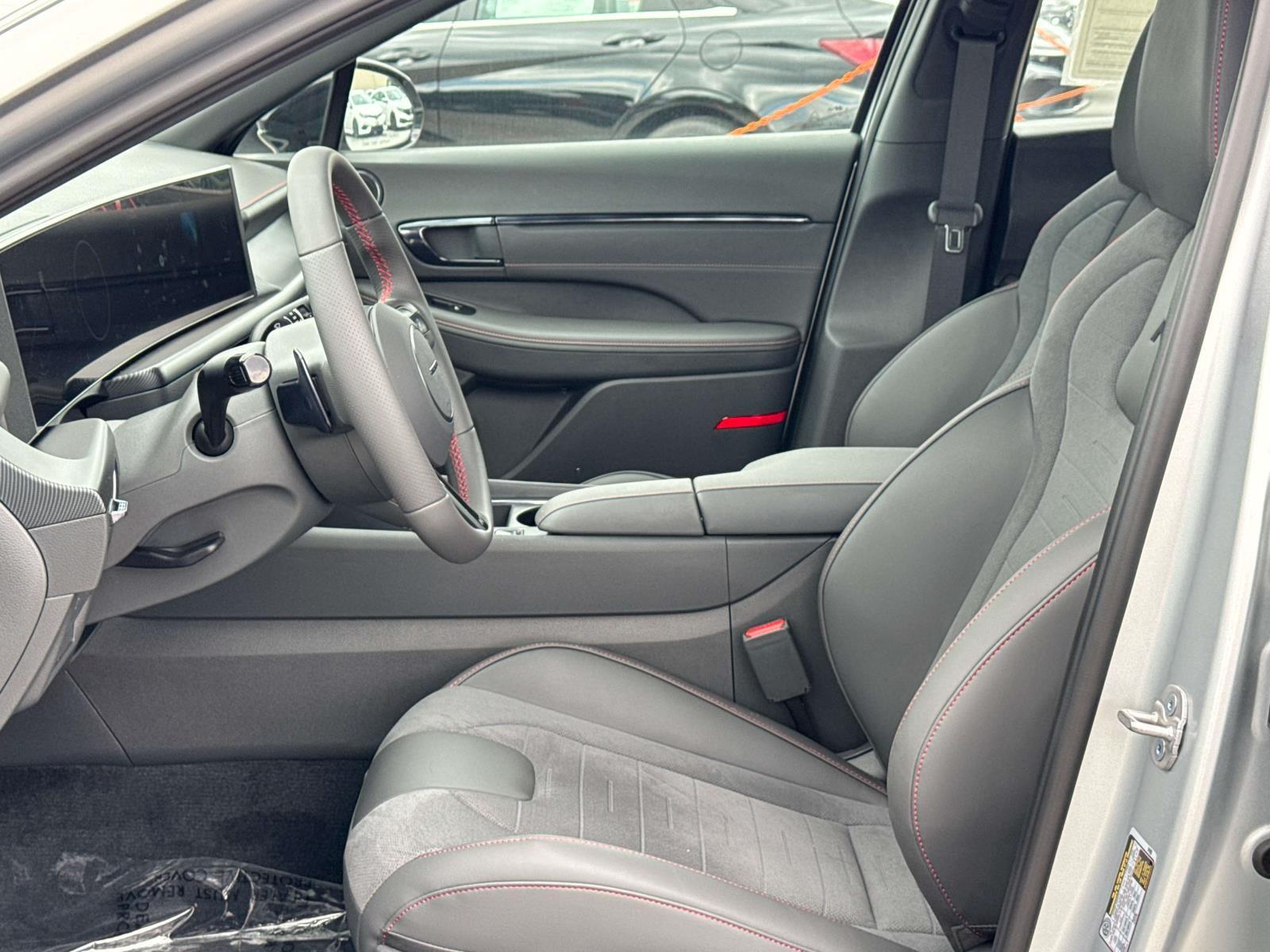 2025 Hyundai Sonata N Line - Photo 19