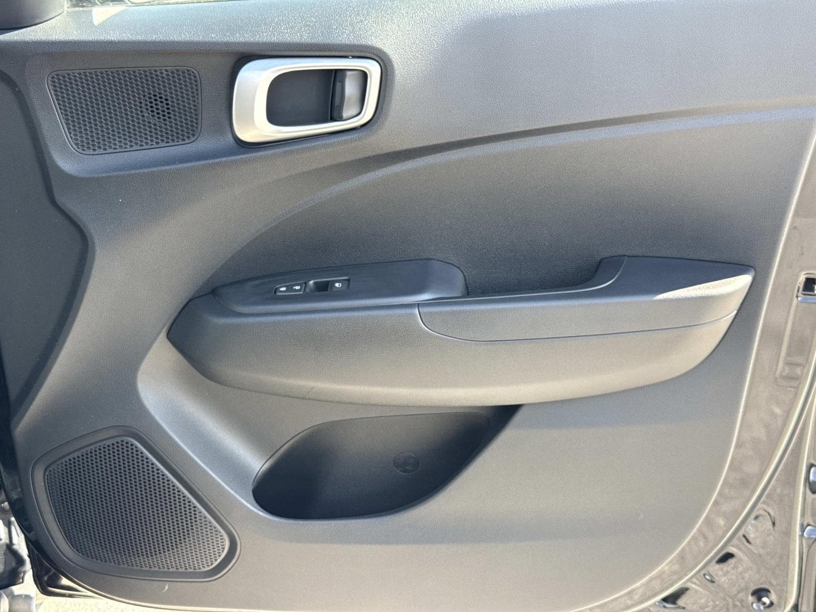2022 Hyundai Venue SEL - Photo 18