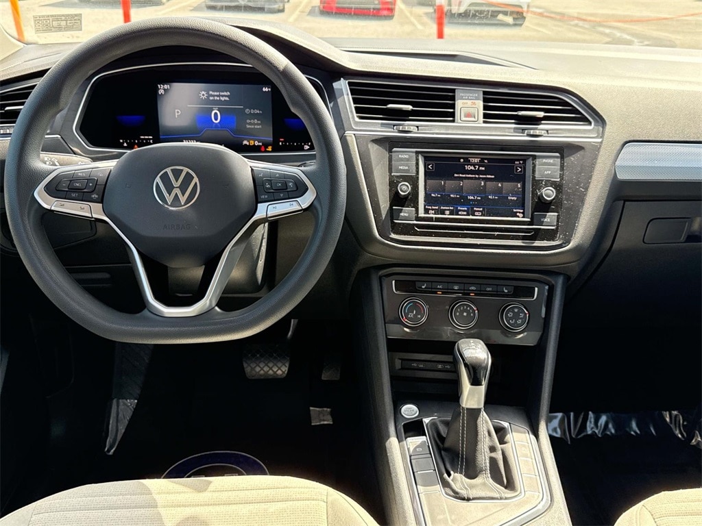 Used 2022 Volkswagen Tiguan S with VIN 3VV1B7AX1NM005636 for sale in Chambersburg, PA
