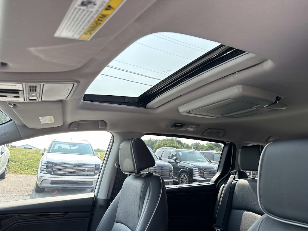 Used 2024 Honda Odyssey Elite Van