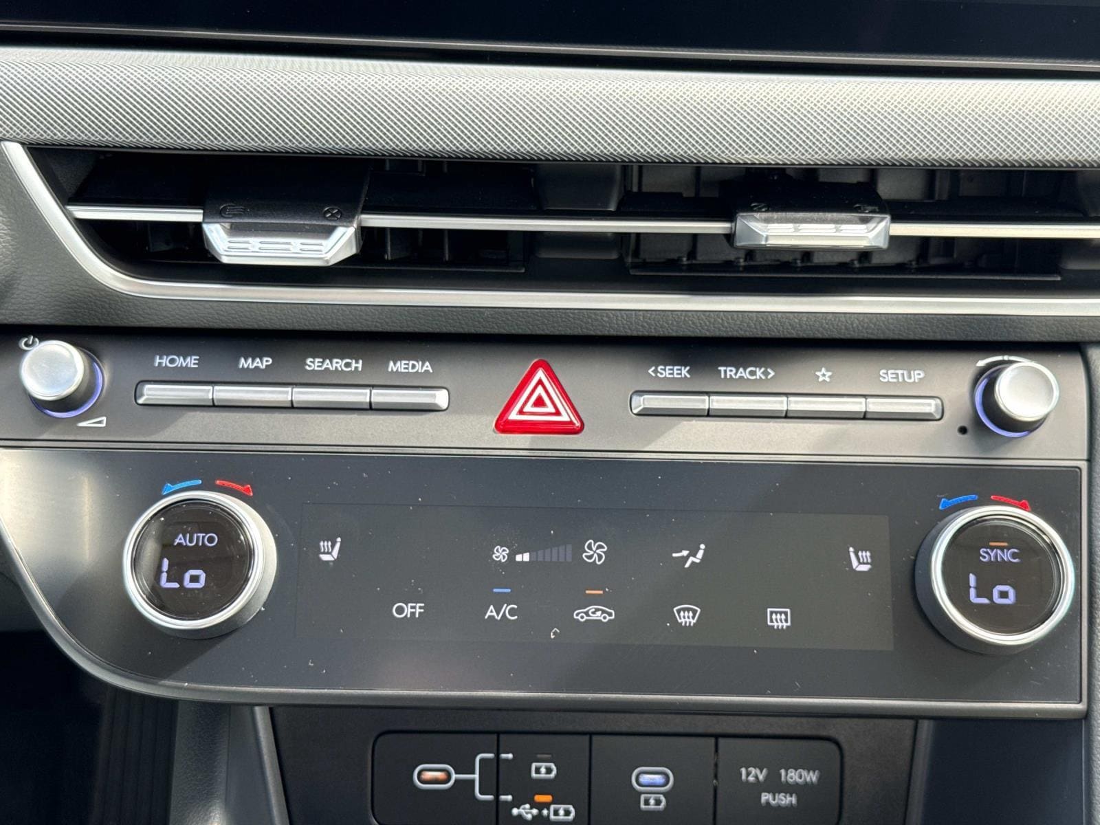2025 Hyundai Sonata SEL - Photo 6
