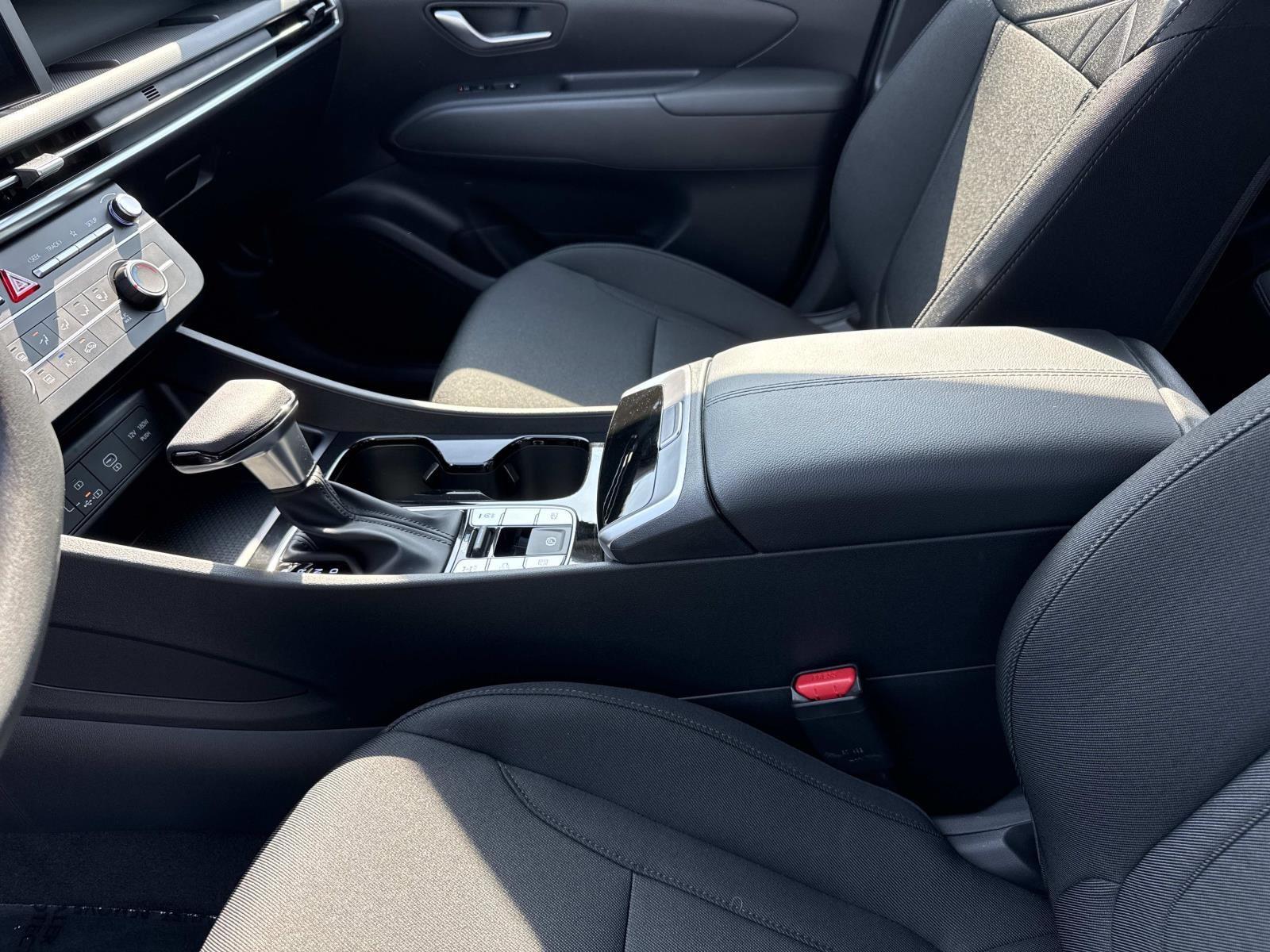 2026 Hyundai Tucson SE - Photo 16