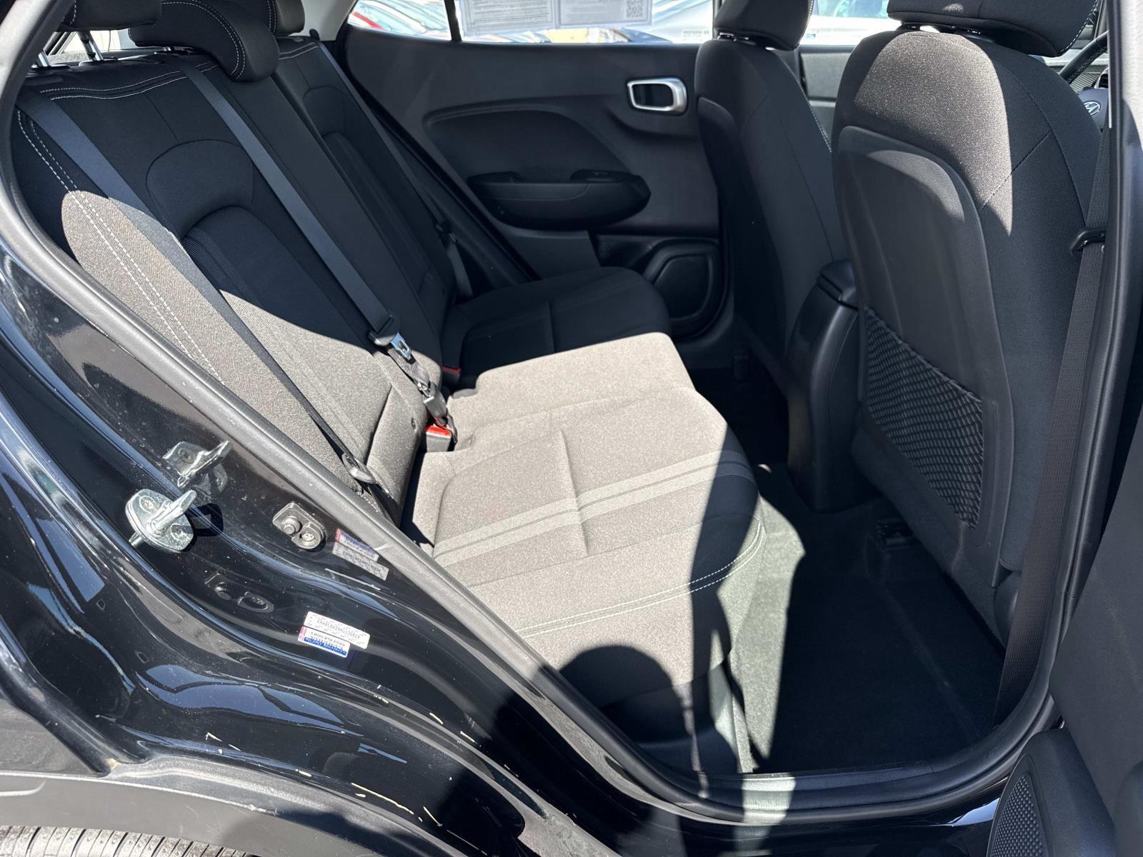 2022 Hyundai Venue SEL - Photo 20