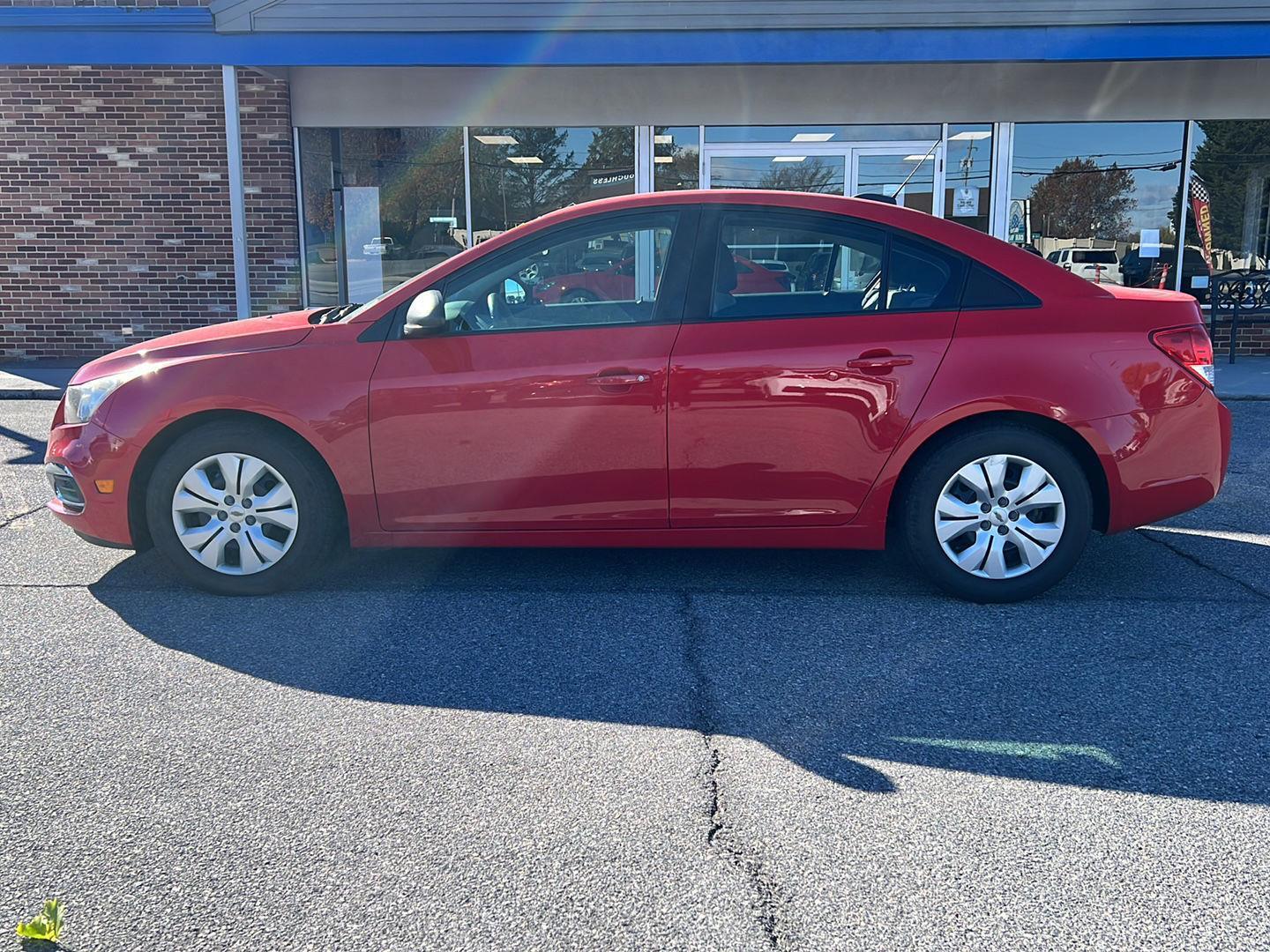 Used 2015 Chevrolet Cruze LS with VIN 1G1PA5SG3F7180831 for sale in Chambersburg, PA