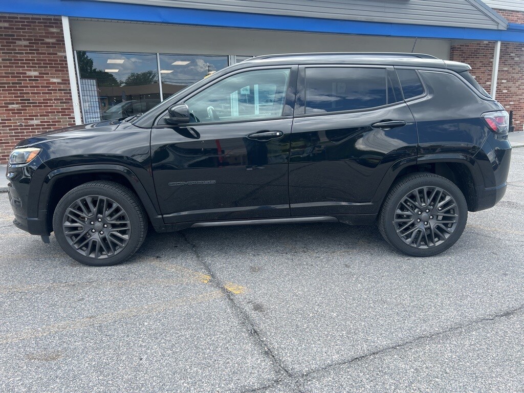2022 Jeep Compass High Altitude photo 2