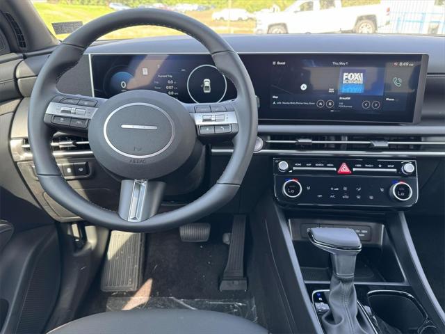 2025 Hyundai Santa Cruz XRT photo 2