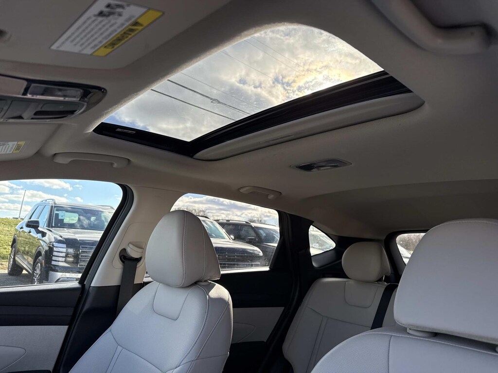 Certified 2025 Hyundai Tucson SEL Convenience SUV