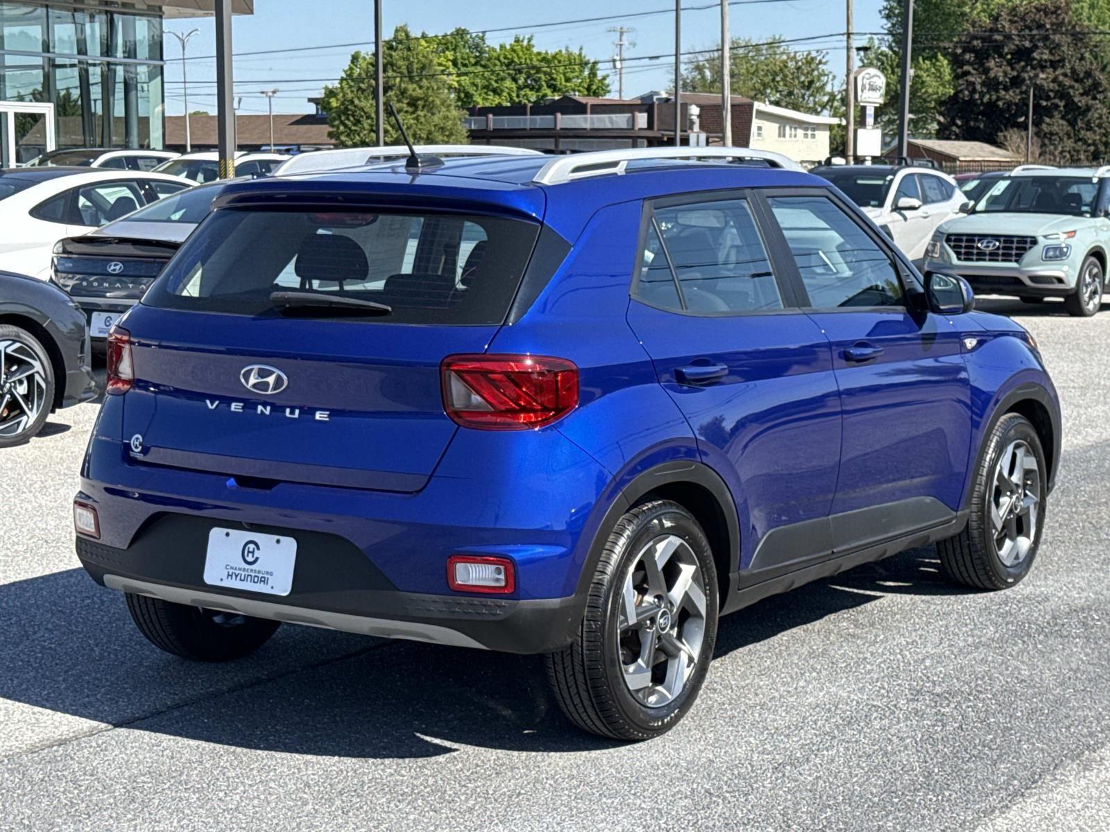 2023 Hyundai Venue SEL - Photo 25