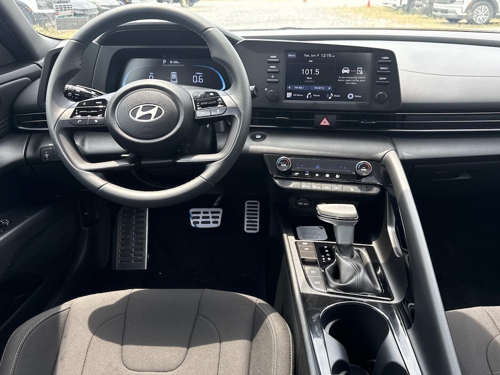 New 2026 Hyundai Elantra SEL Sport Premium Sedan