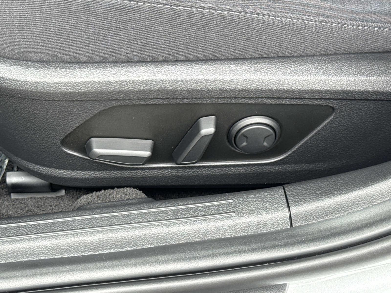 2025 Hyundai Sonata SEL - Photo 17