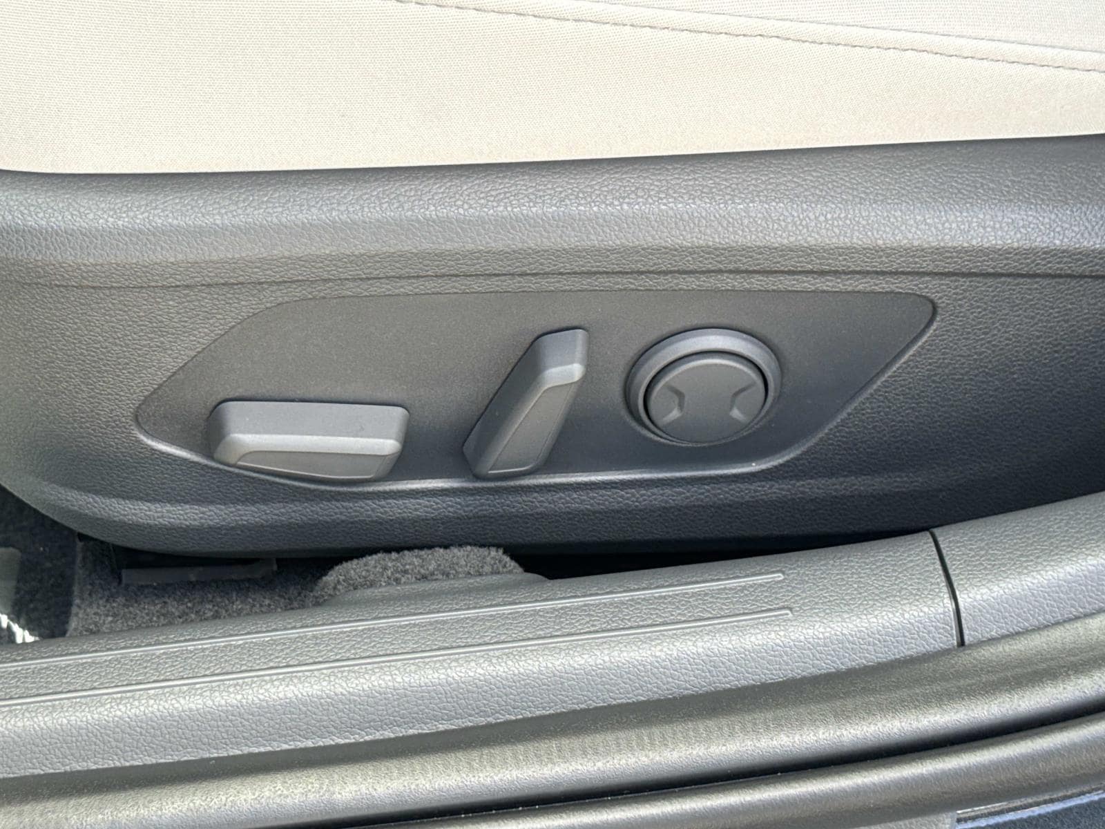 2025 Hyundai Sonata SEL - Photo 17