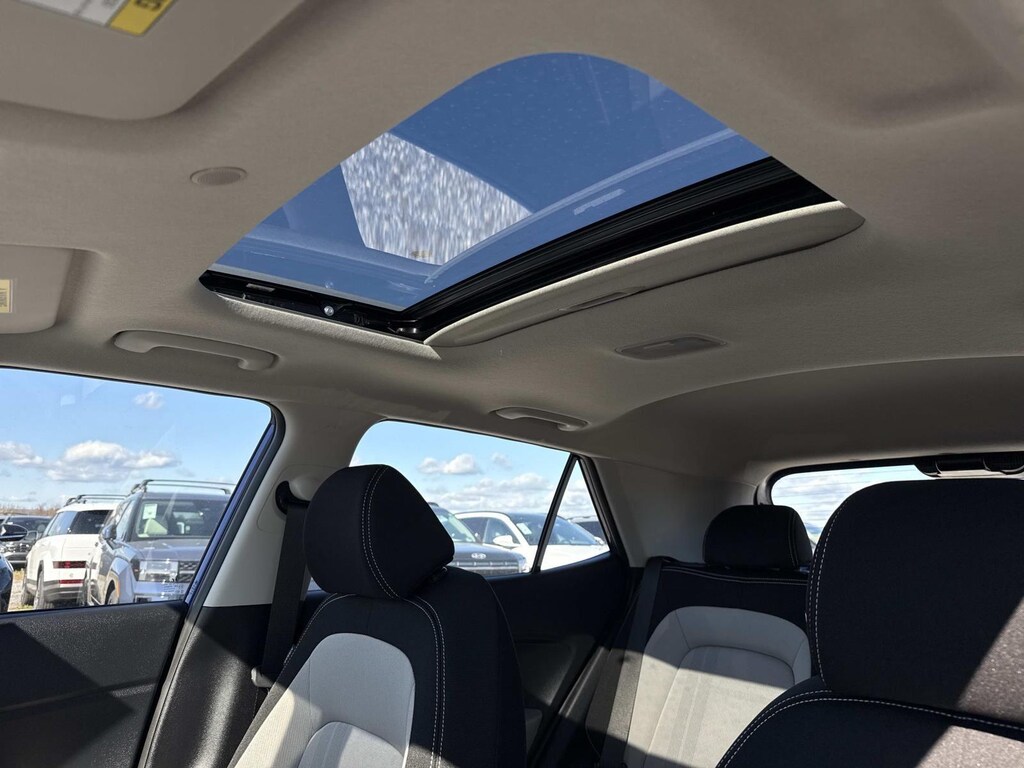 New 2026 Hyundai Venue SEL SUV