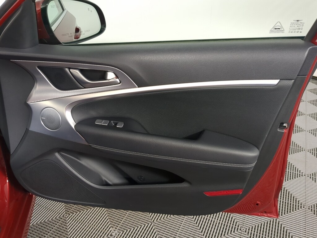 2022 GENESIS G70 Standard - Photo 20