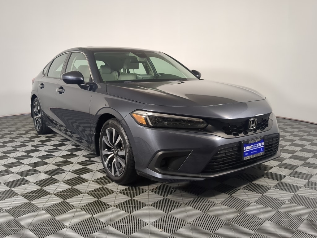 Used 2024 Honda Civic EX-L Hatchback