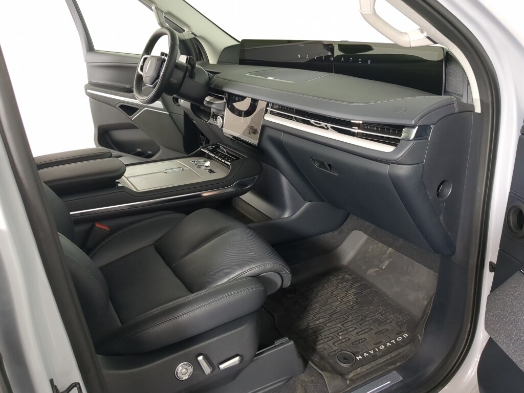 2026 Lincoln Navigator Reserve - Photo 28