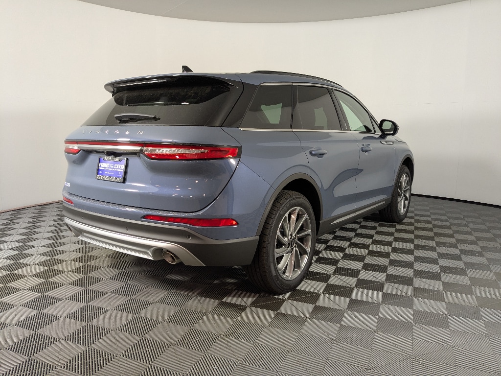 2026 Lincoln Corsair Premiere - Photo 9