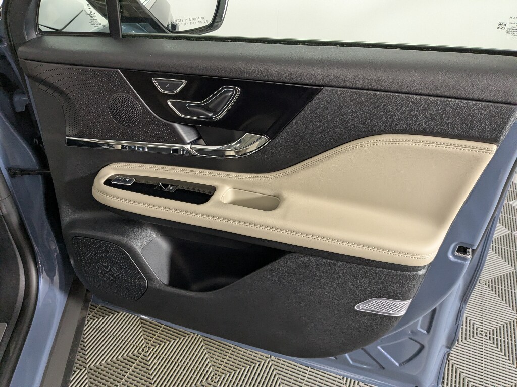 2026 Lincoln Corsair Premiere - Photo 20