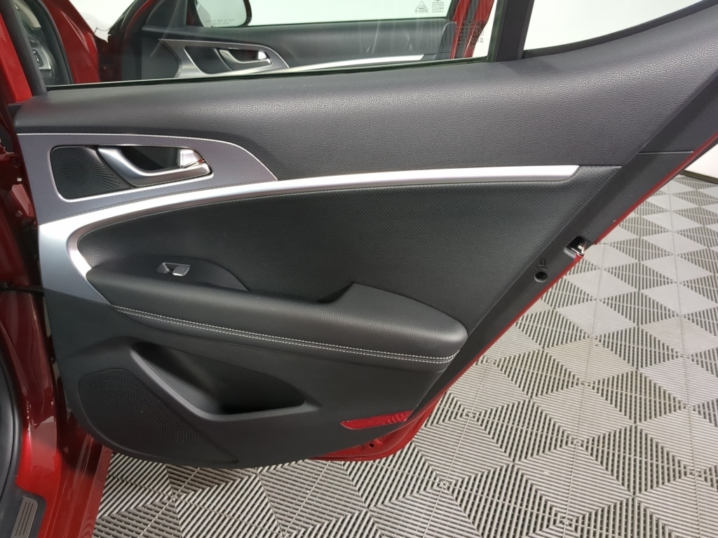 2022 GENESIS G70 Standard - Photo 23
