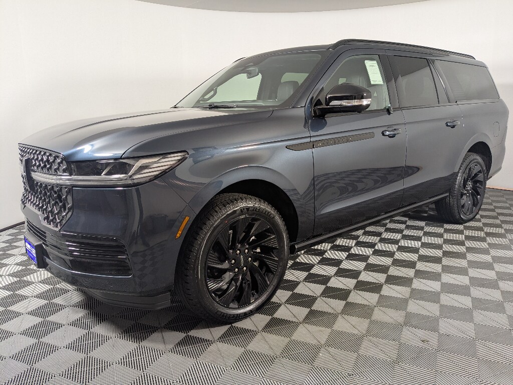 2026 Lincoln Navigator Reserve L - Photo 4