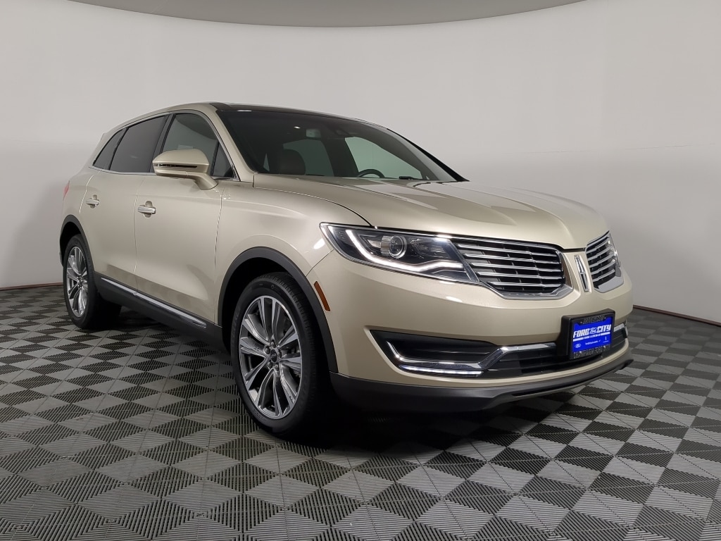 Used 2017 Lincoln MKX Reserve with VIN 2LMPJ8LP6HBL14717 for sale in Champaign, IL