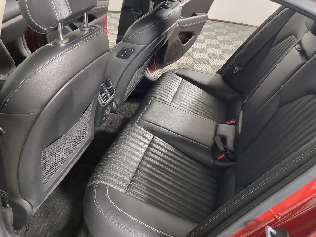 2022 GENESIS G70 Standard - Photo 15