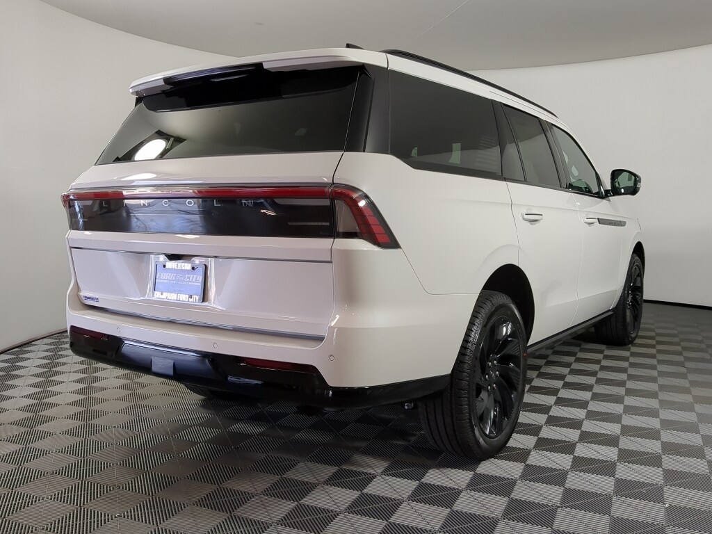 2026 Lincoln Navigator Reserve - Photo 9