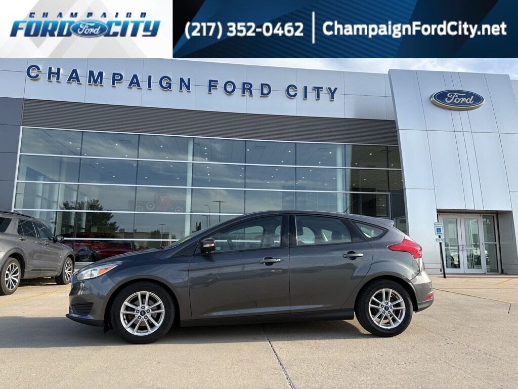 Used 2017 Ford Focus SE Hatchback