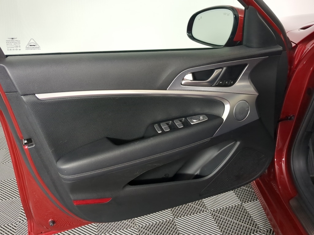2022 GENESIS G70 Standard - Photo 12