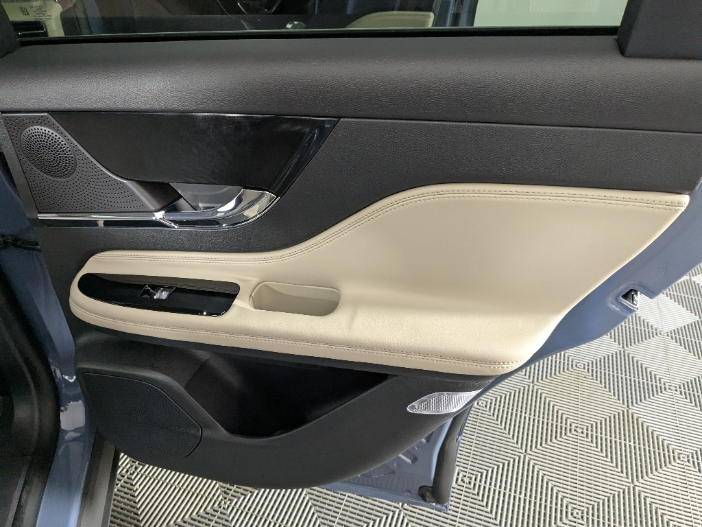 2026 Lincoln Corsair Premiere - Photo 22