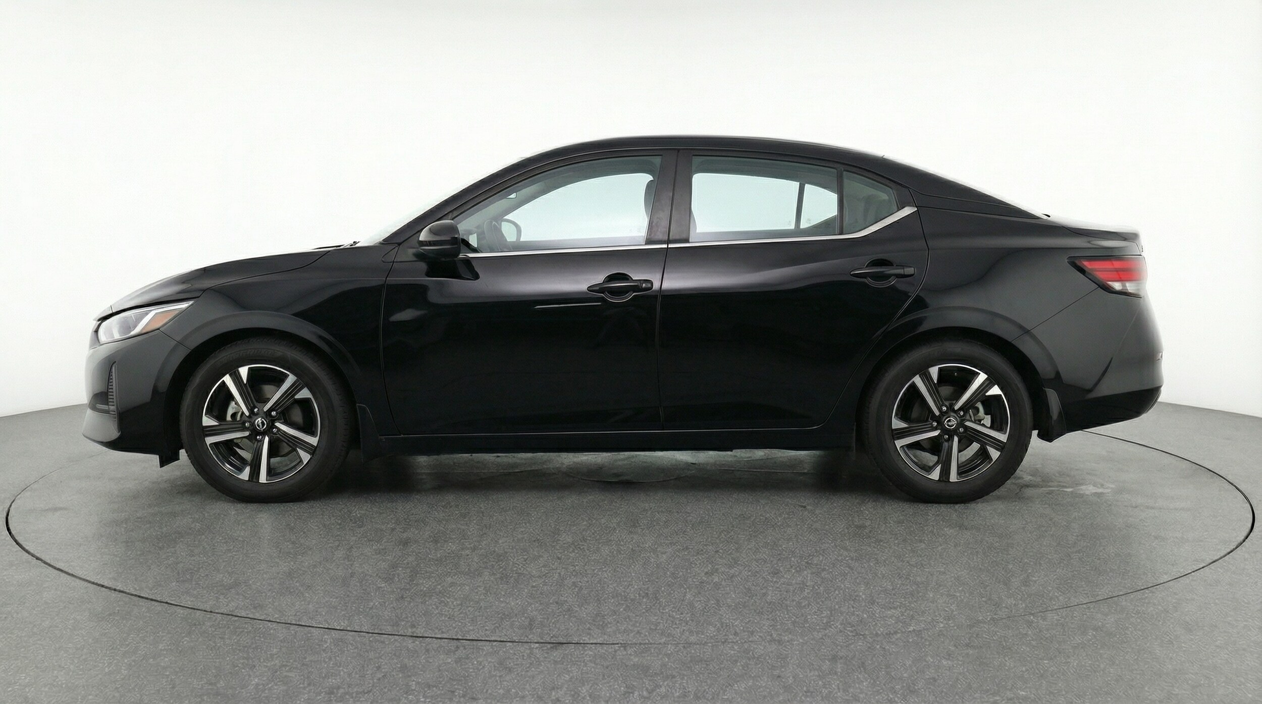 Thumbnail: 2025 Nissan Sentra - 4