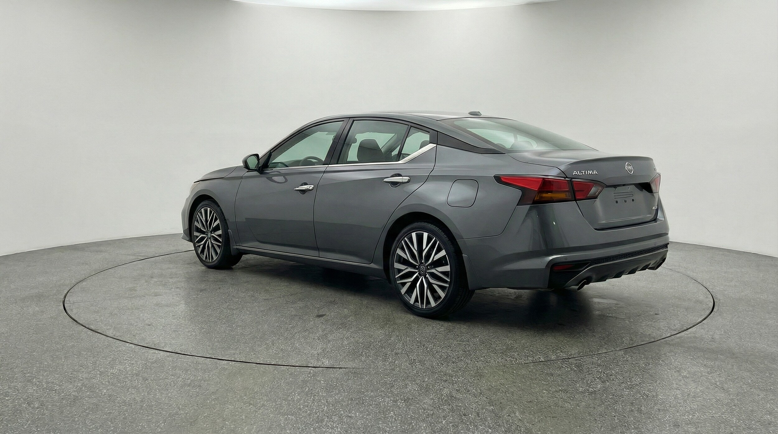 Thumbnail: 2025 Nissan Altima - 5